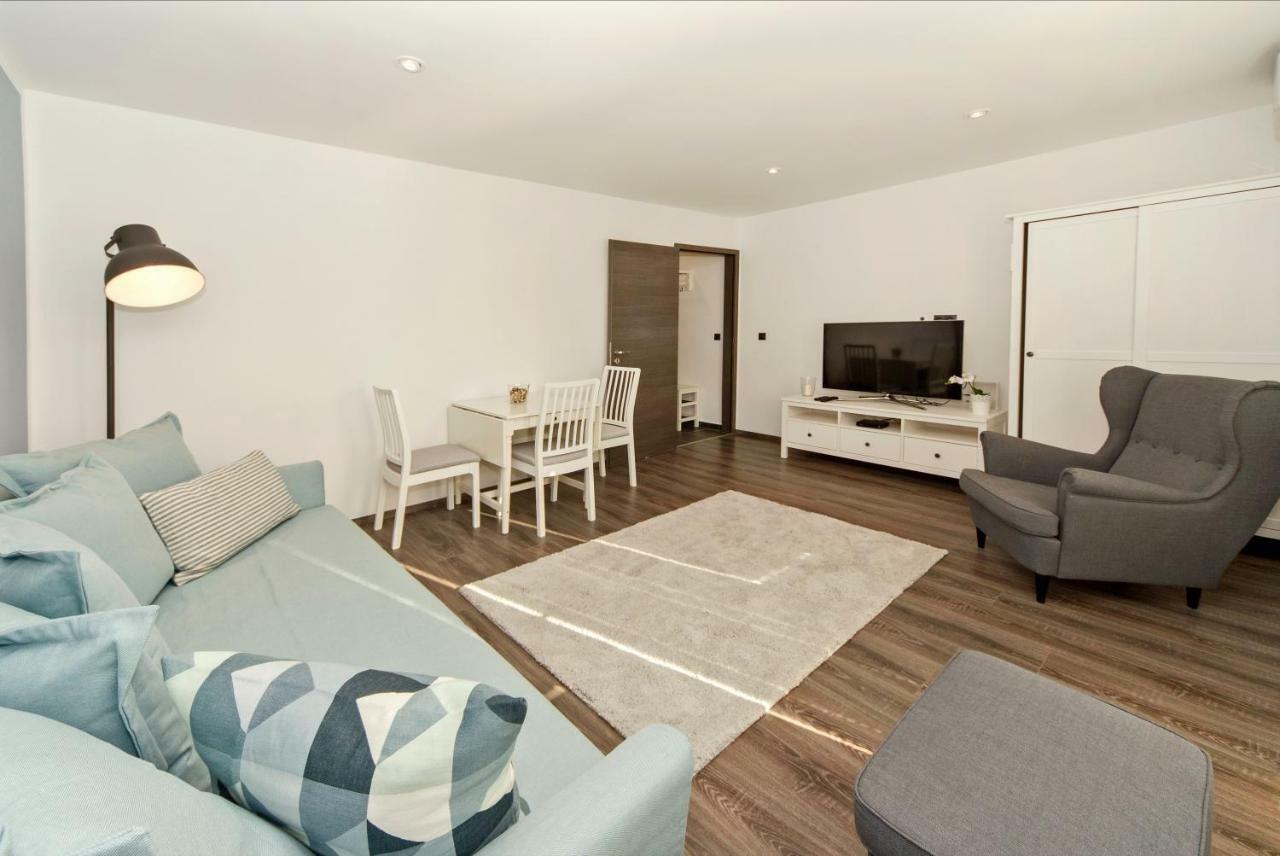 Res Apartman Eger Exterior photo