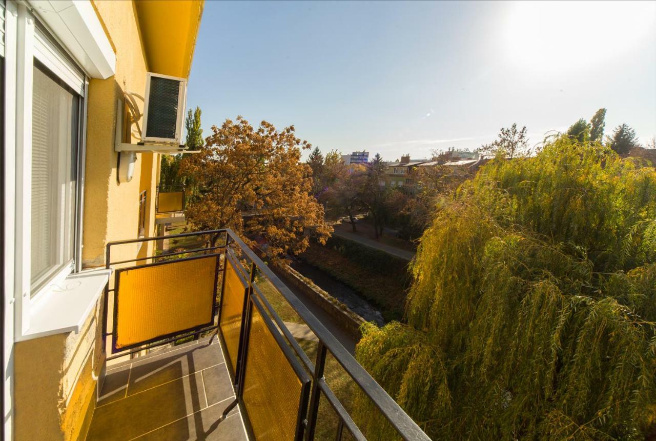 Res Apartman Eger Exterior photo